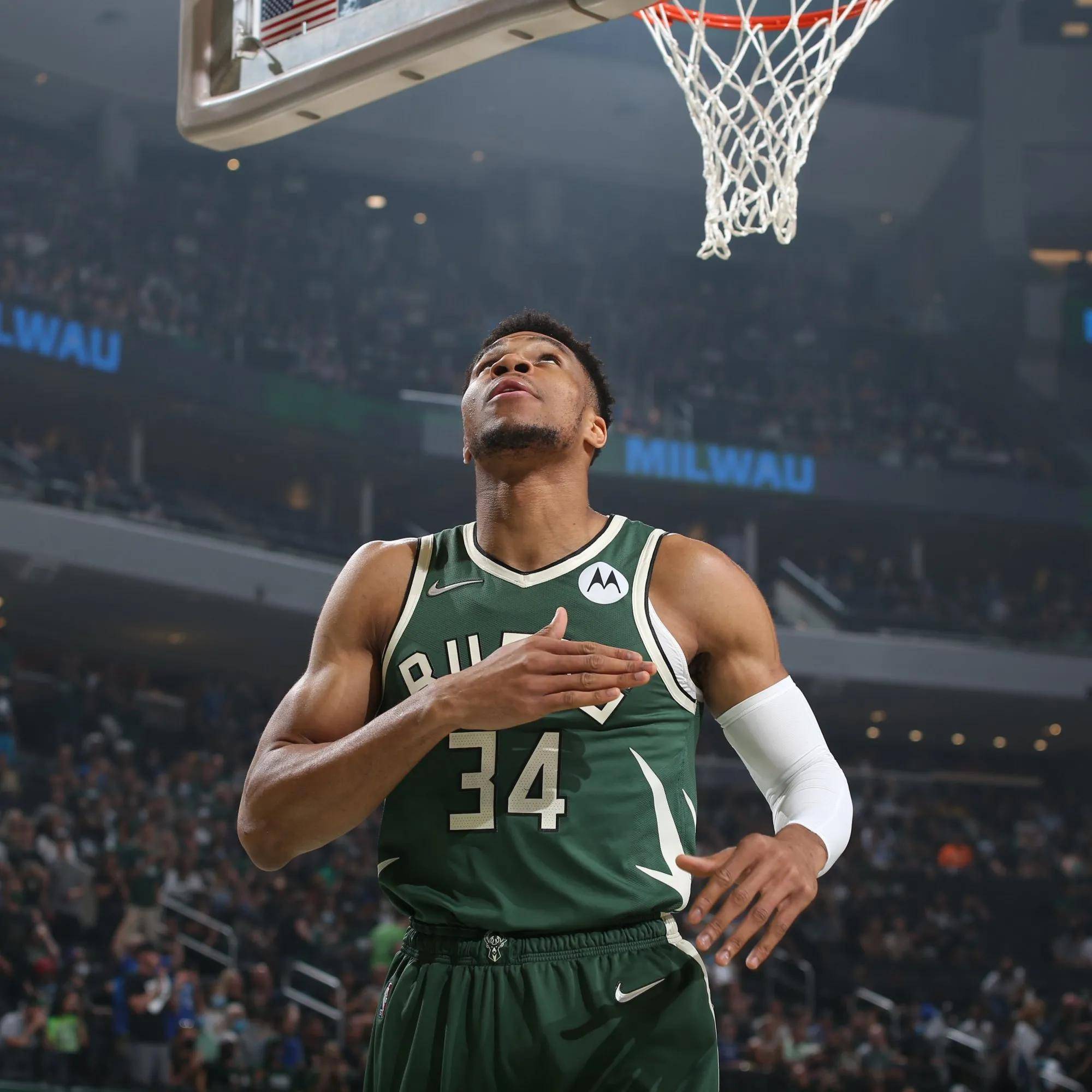 NBA总决赛赛程吃紧；密尔沃基雄鹿清晨伤情更新；气氛紧张；临场指挥获称赞的简单介绍网站