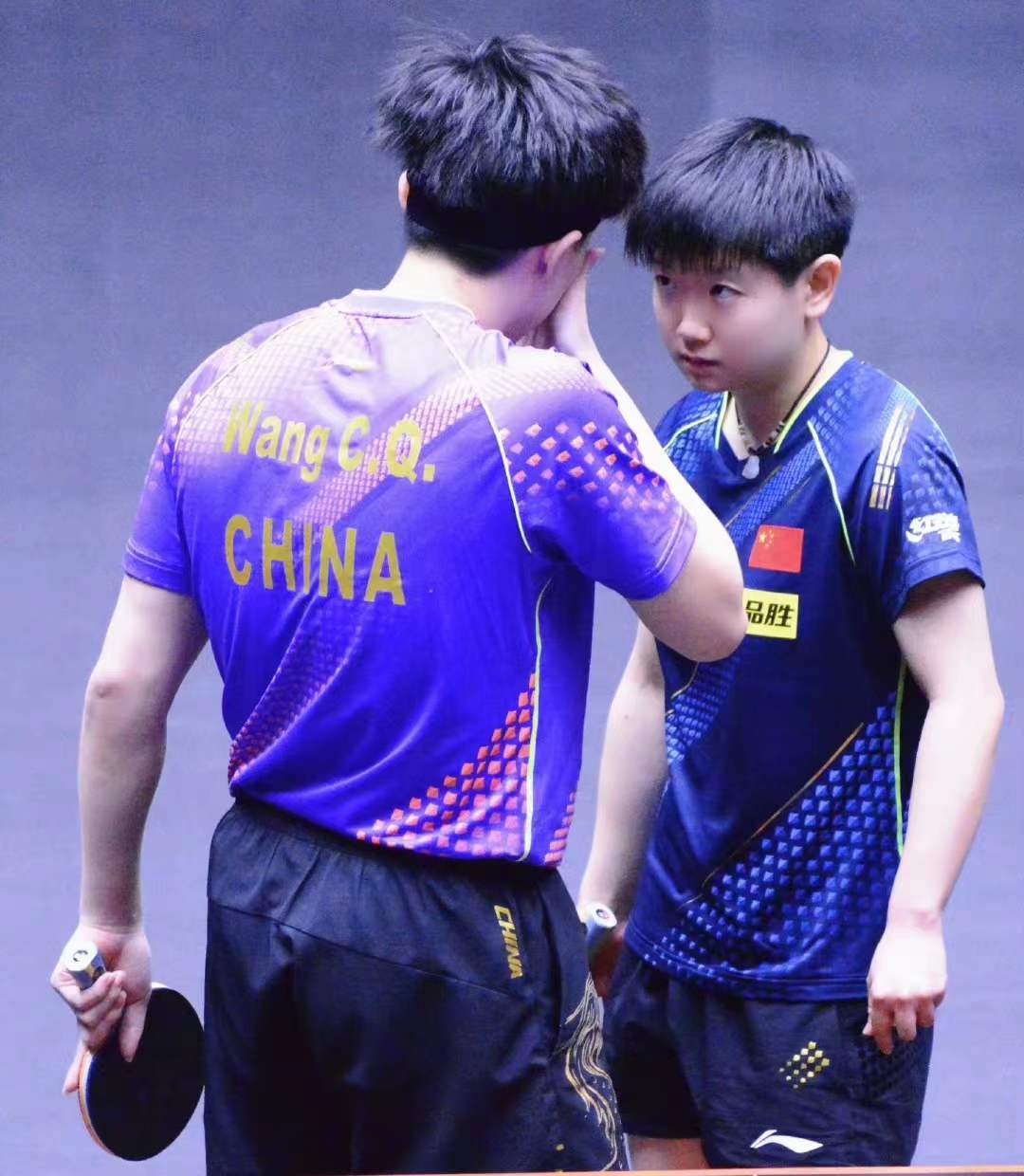 勒沃库森训练开放日，赛后迎来里程碑引欢呼，法国杯在即，更衣室氛围转暖的简单介绍九游