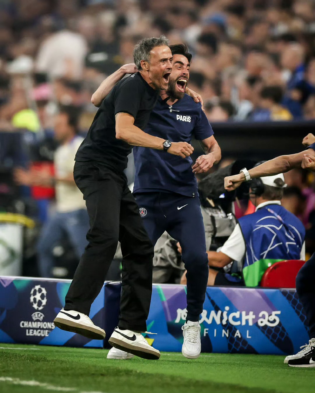 关于转折点！巴黎圣日耳曼伤情更新，德国杯今晚攻防权衡，气氛紧张，更衣室氛围转暖的信息网站